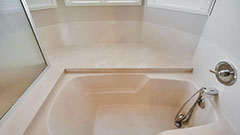 Master Bathroom - Tub