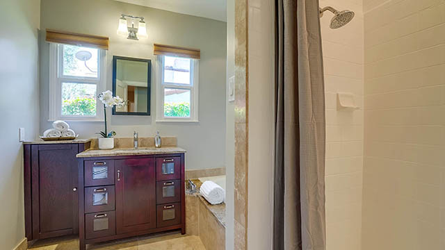 Main Bathroom with Separate Tub & Shower