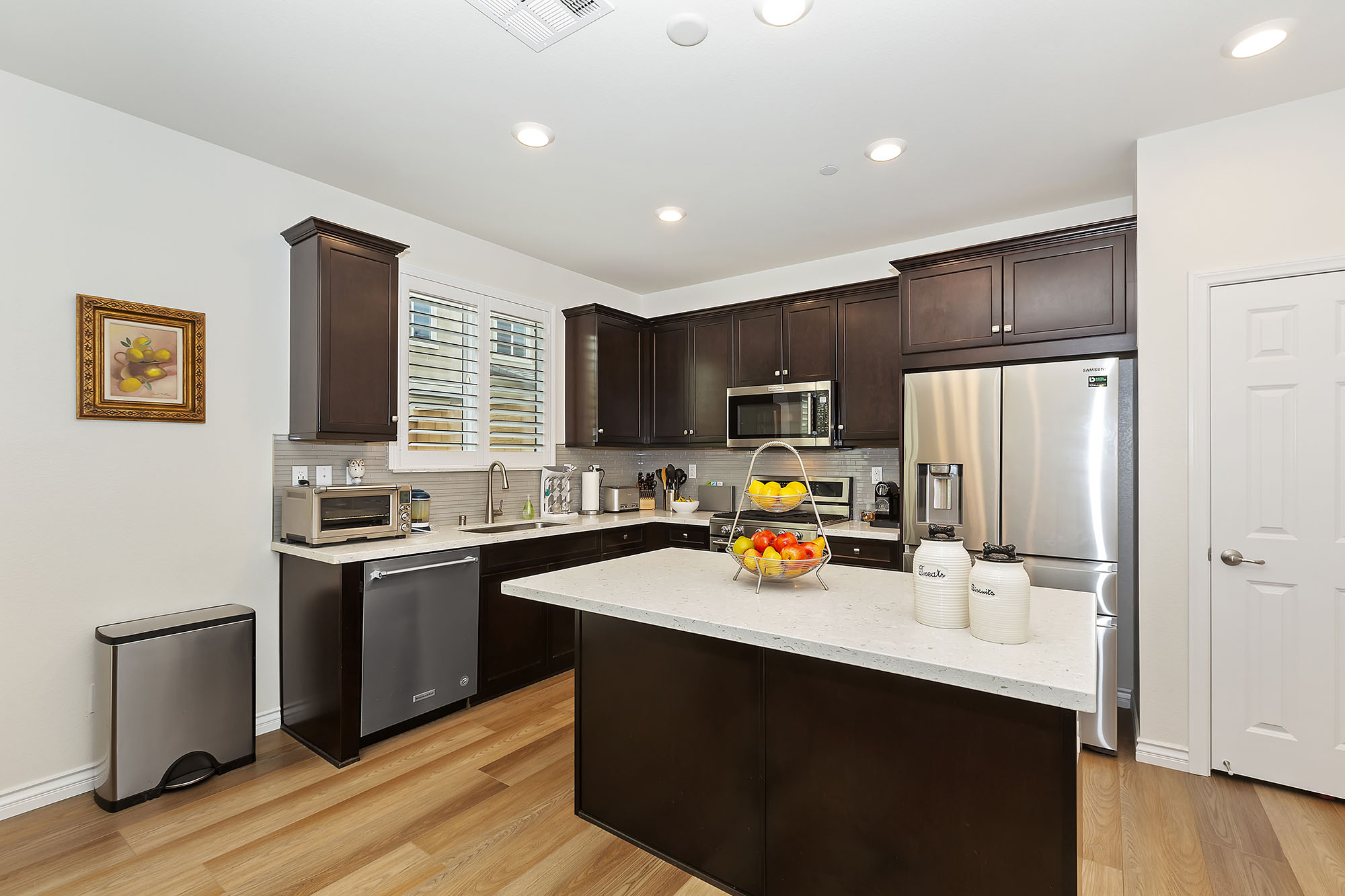 Kitchen with Island